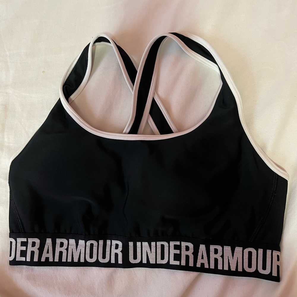 Black under armour sports bra